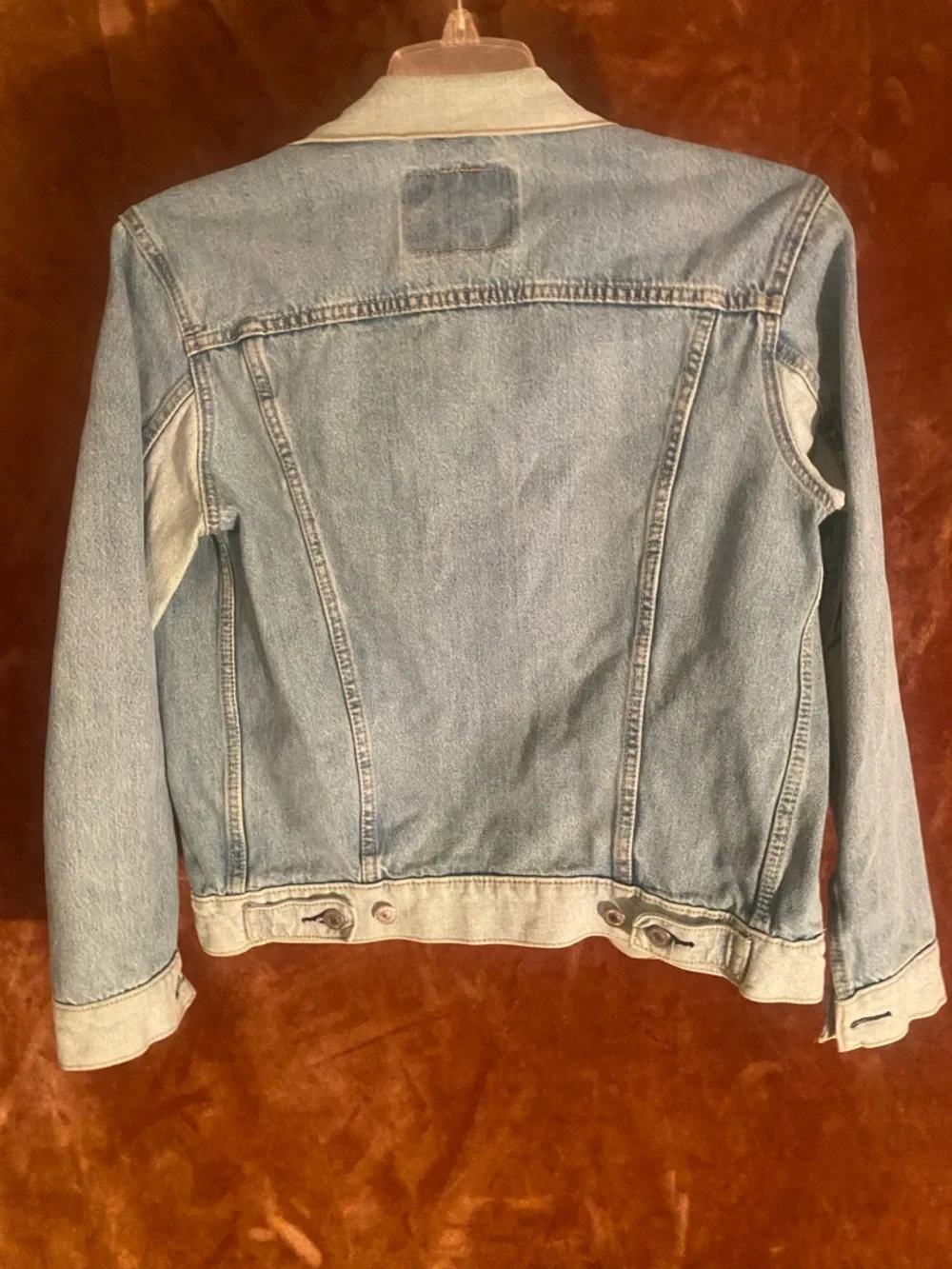 Levi's Light Blue Denim Jacket with Tan Leather Patch - Picture 4 of 8